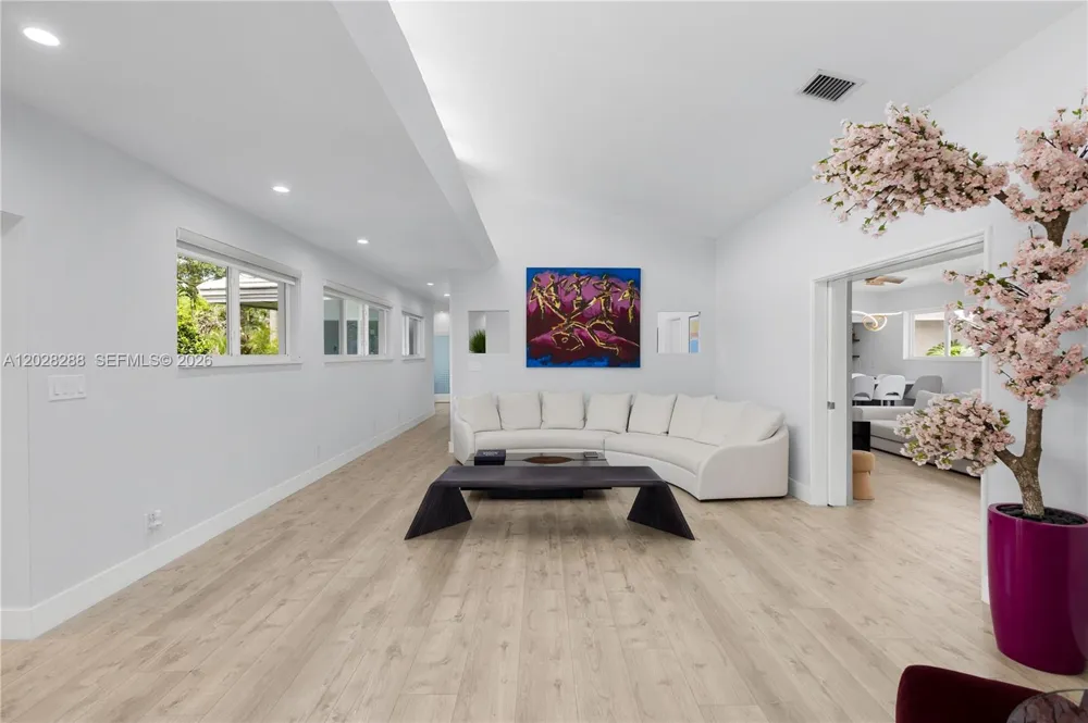 857 NE 98th St Miami Shores, FL 33138
