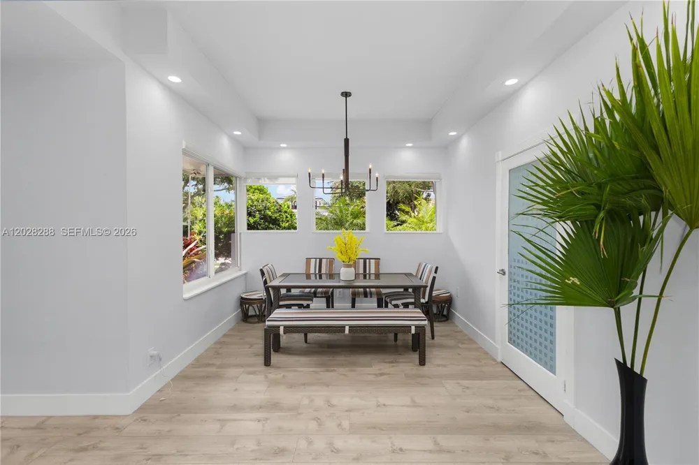857 NE 98th St Miami Shores, FL 33138