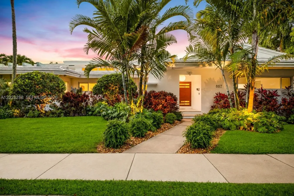 857 NE 98th St Miami Shores, FL 33138
