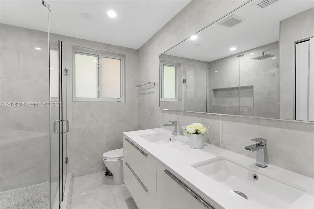 857 NE 98th St Miami Shores, FL 33138