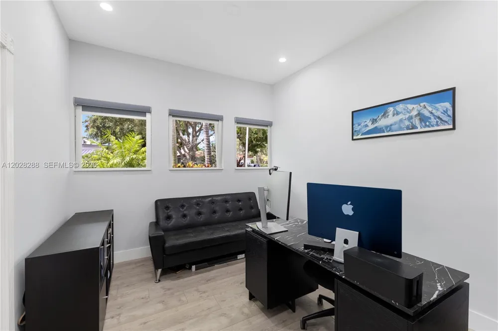 857 NE 98th St Miami Shores, FL 33138