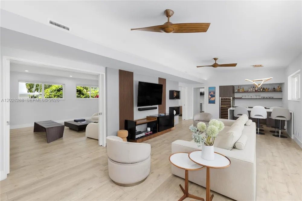 857 NE 98th St Miami Shores, FL 33138