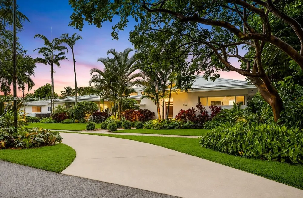 857 NE 98th St Miami Shores, FL 33138