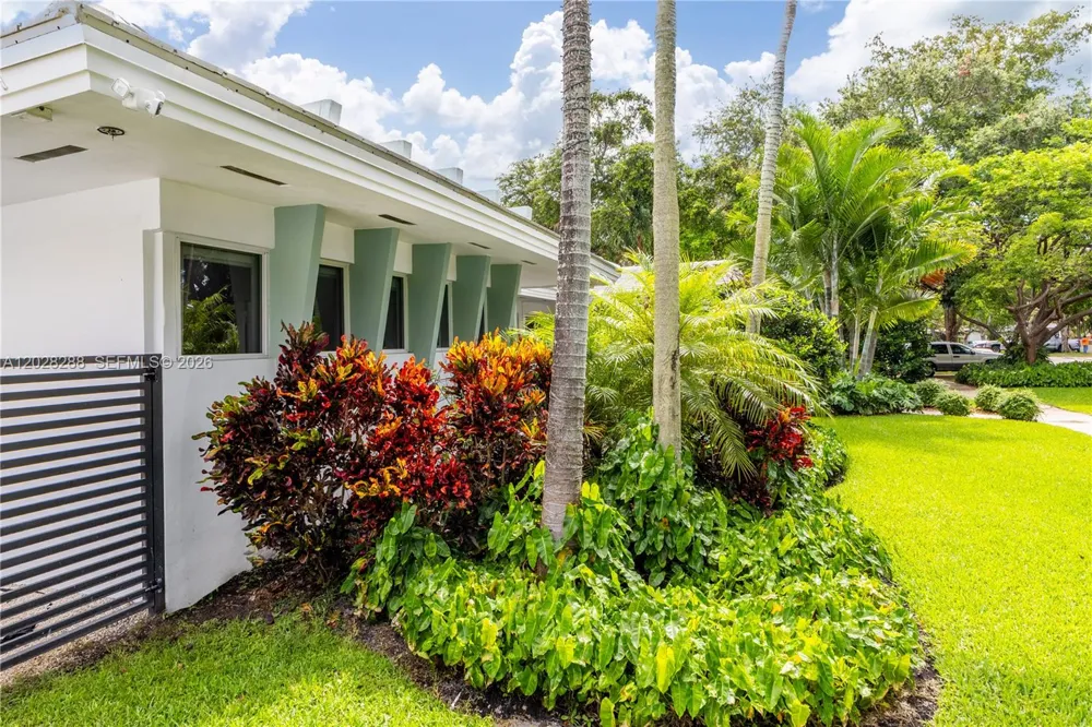 857 NE 98th St Miami Shores, FL 33138