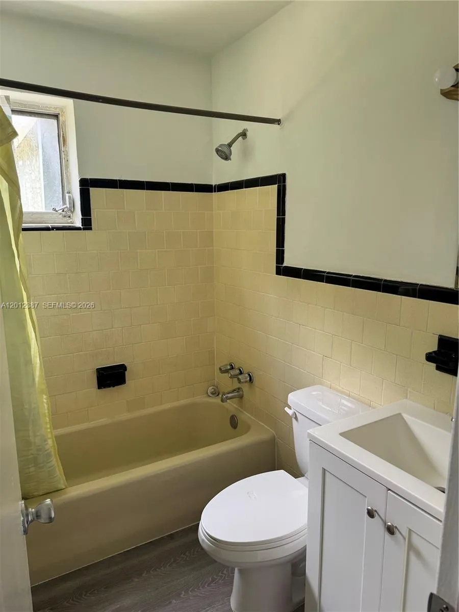 2620 SW 53rd Ave West Park, FL 33023