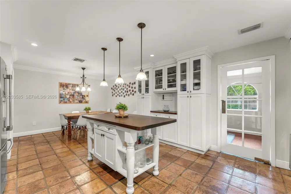 7603 SW 91st Ave Miami, FL 33173