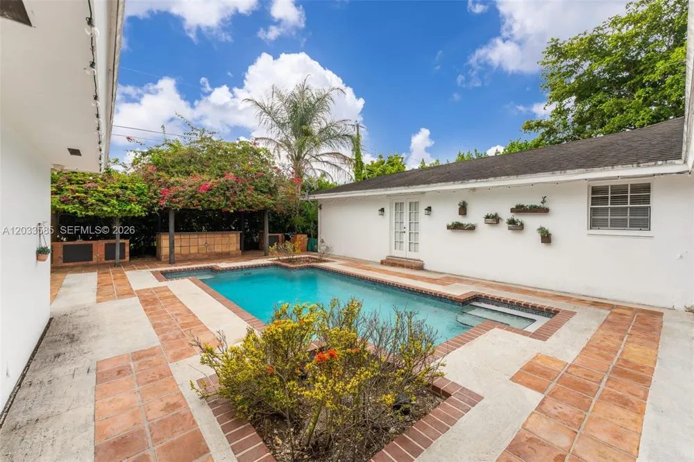 7603 SW 91st Ave Miami, FL 33173