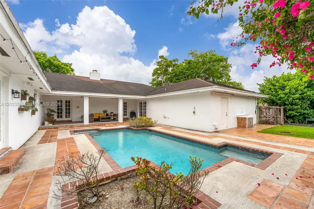 7603 SW 91st Ave Miami, FL 33173