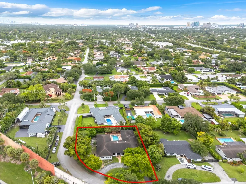 7603 SW 91st Ave Miami, FL 33173
