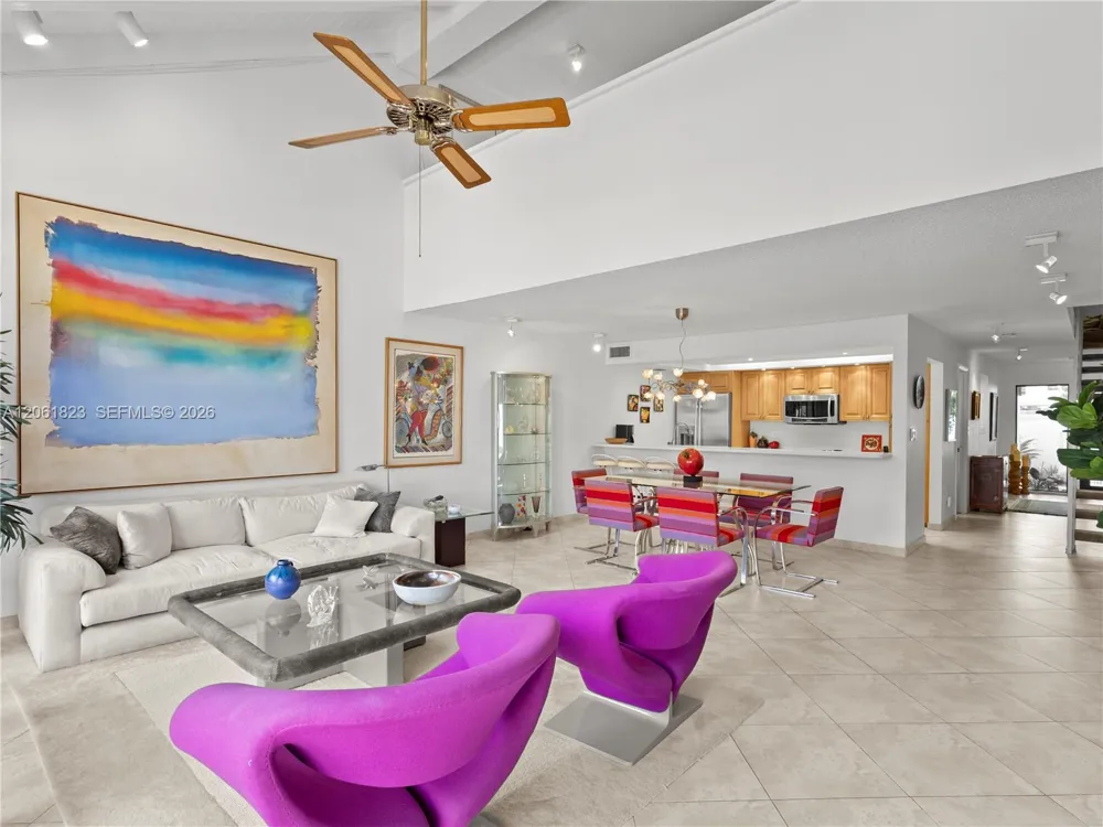 8133 SW 86th Ter Miami, FL 33143