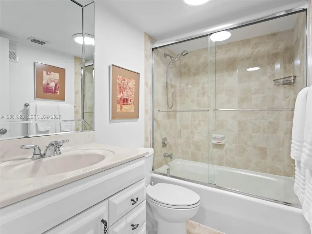 8133 SW 86th Ter Miami, FL 33143