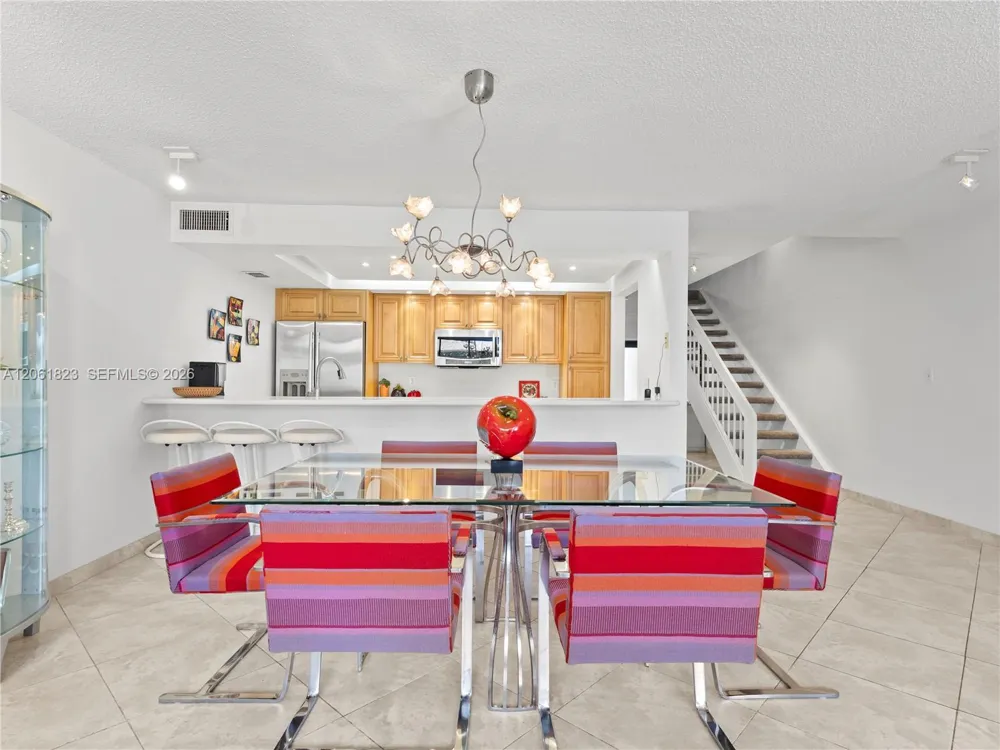 8133 SW 86th Ter Miami, FL 33143