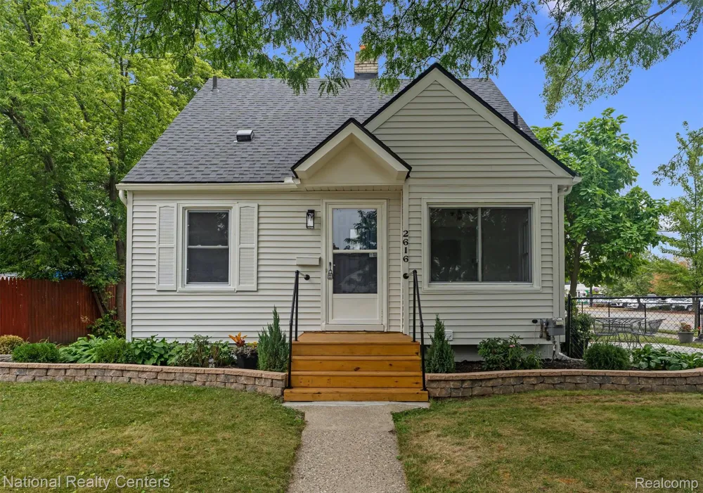 2616 Kenmore Road E Berkley City, MI 48072