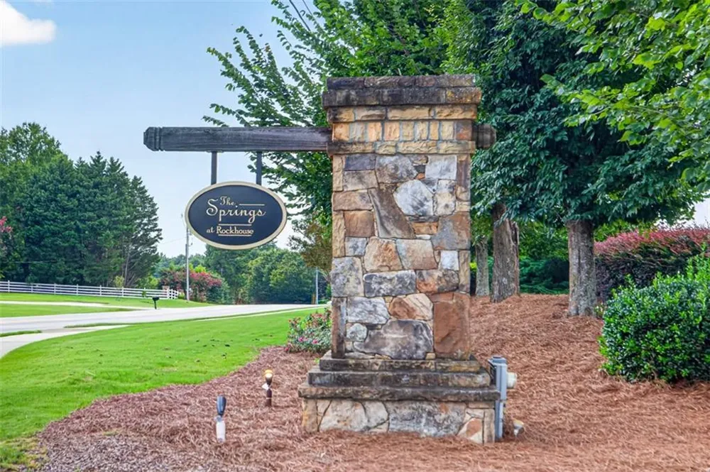 1729 Charcoal Ives Road Lawrenceville, GA 30045