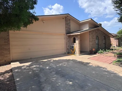 15602 Camino Del Sol Drive
