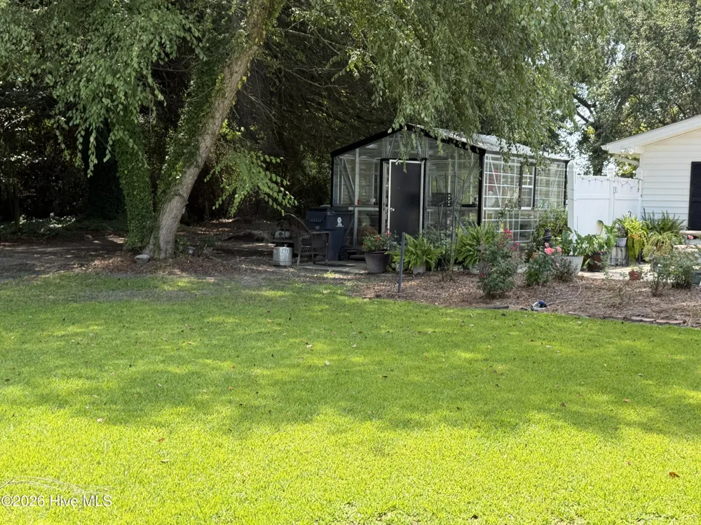 1589 Carl Stephens Road Clarendon, NC 28432