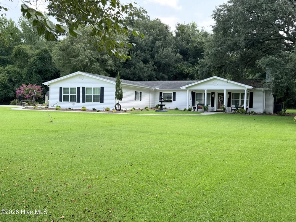 1589 Carl Stephens Road Clarendon, NC 28432