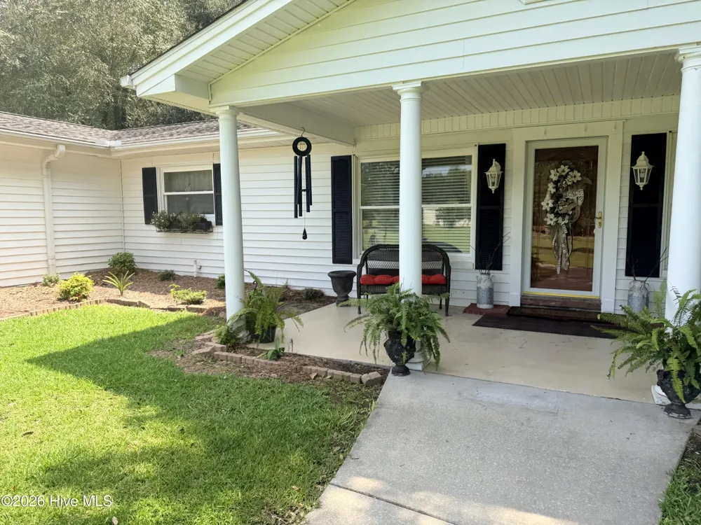 1589 Carl Stephens Road Clarendon, NC 28432