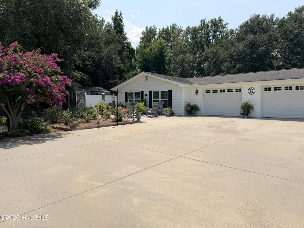 1589 Carl Stephens Road Clarendon, NC 28432