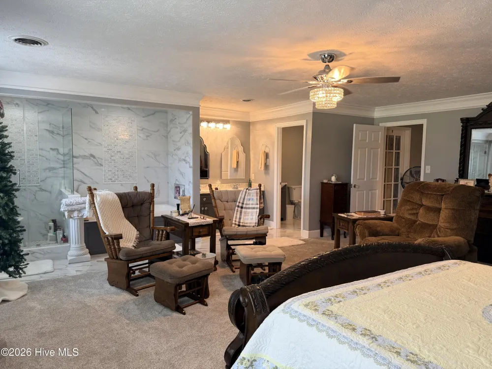 1589 Carl Stephens Road Clarendon, NC 28432