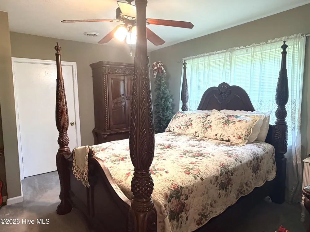 1589 Carl Stephens Road Clarendon, NC 28432