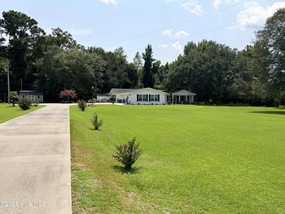 1589 Carl Stephens Road Clarendon, NC 28432