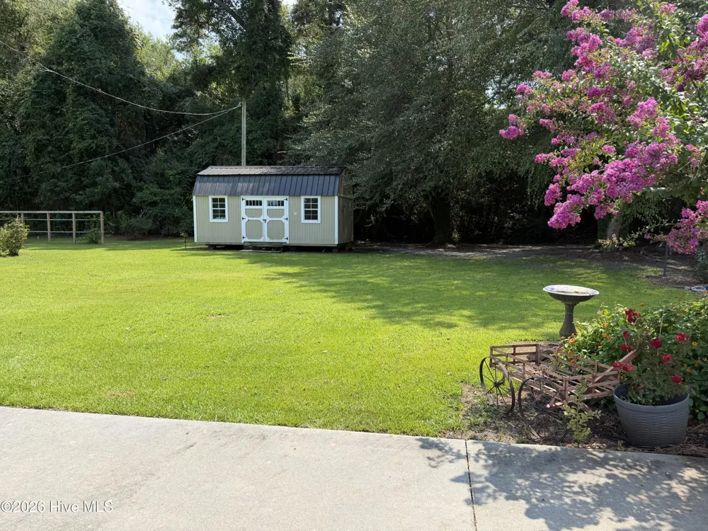 1589 Carl Stephens Road Clarendon, NC 28432