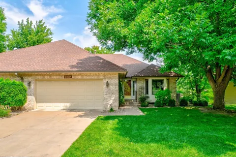 2201 Ferris Lane
