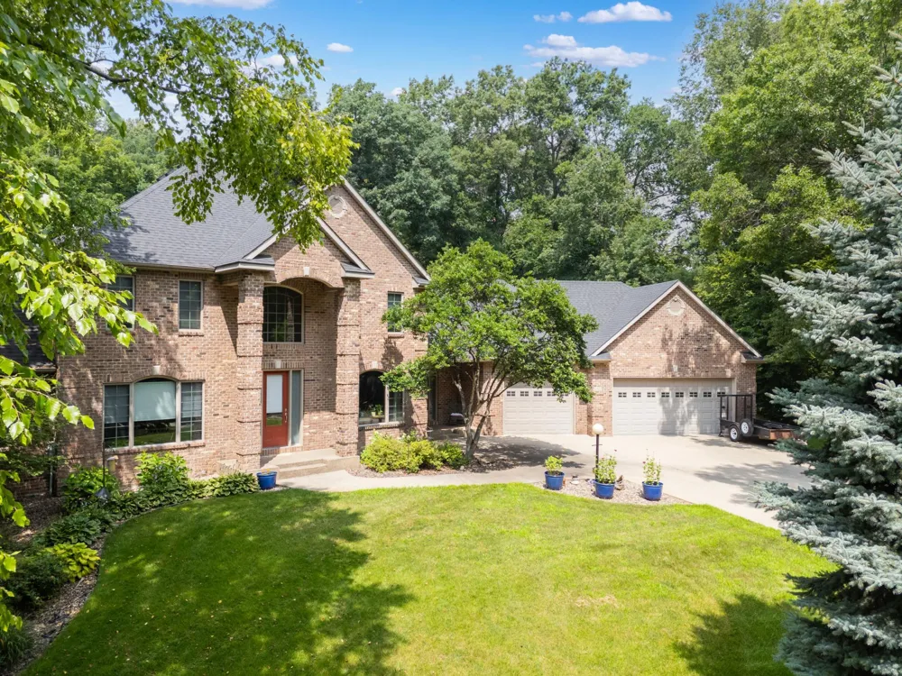 6921 Bluff Lane NW Rochester, MN 55901