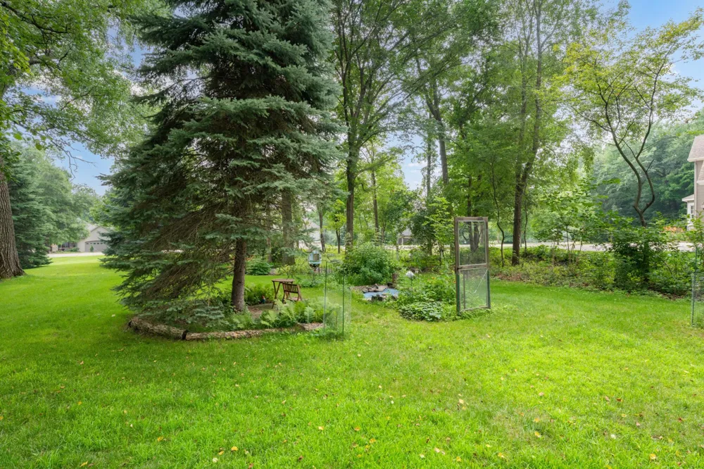 6921 Bluff Lane NW Rochester, MN 55901