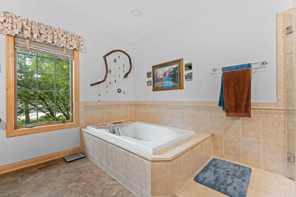 6921 Bluff Lane NW Rochester, MN 55901