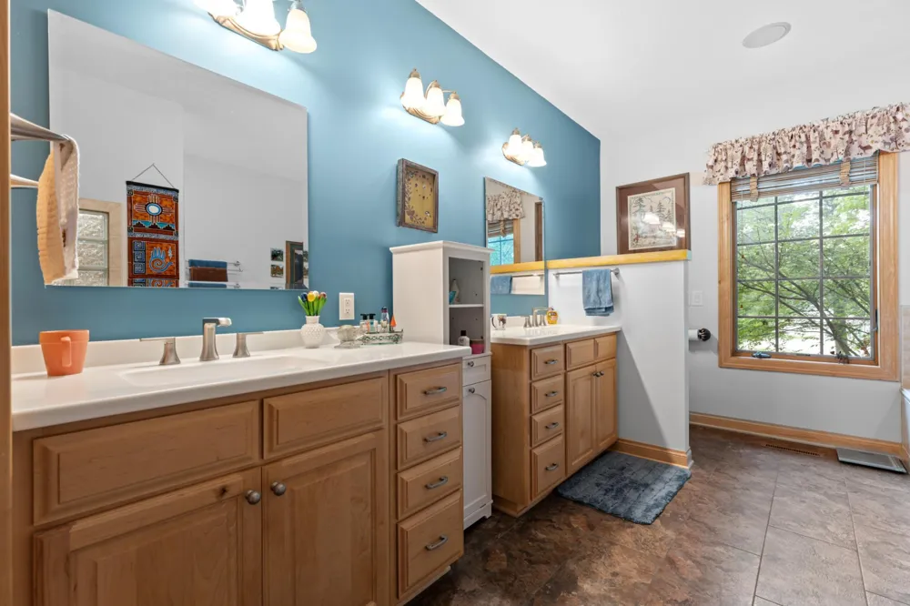 6921 Bluff Lane NW Rochester, MN 55901