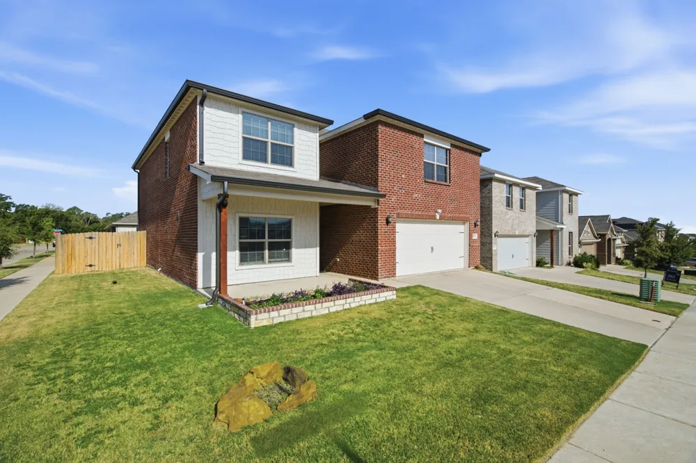 364 Ridgeland Oaks Drive Fort Worth, TX 76120