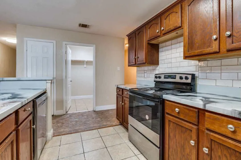 2118 Augusta Street Lancaster, TX 75146