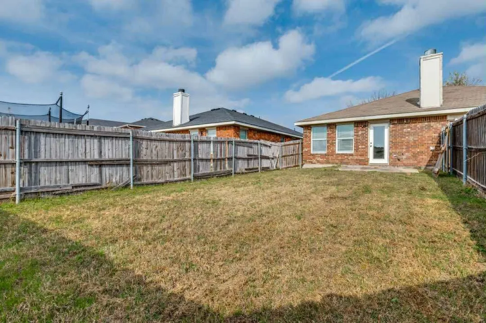 2118 Augusta Street Lancaster, TX 75146