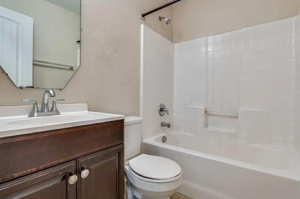 2118 Augusta Street Lancaster, TX 75146
