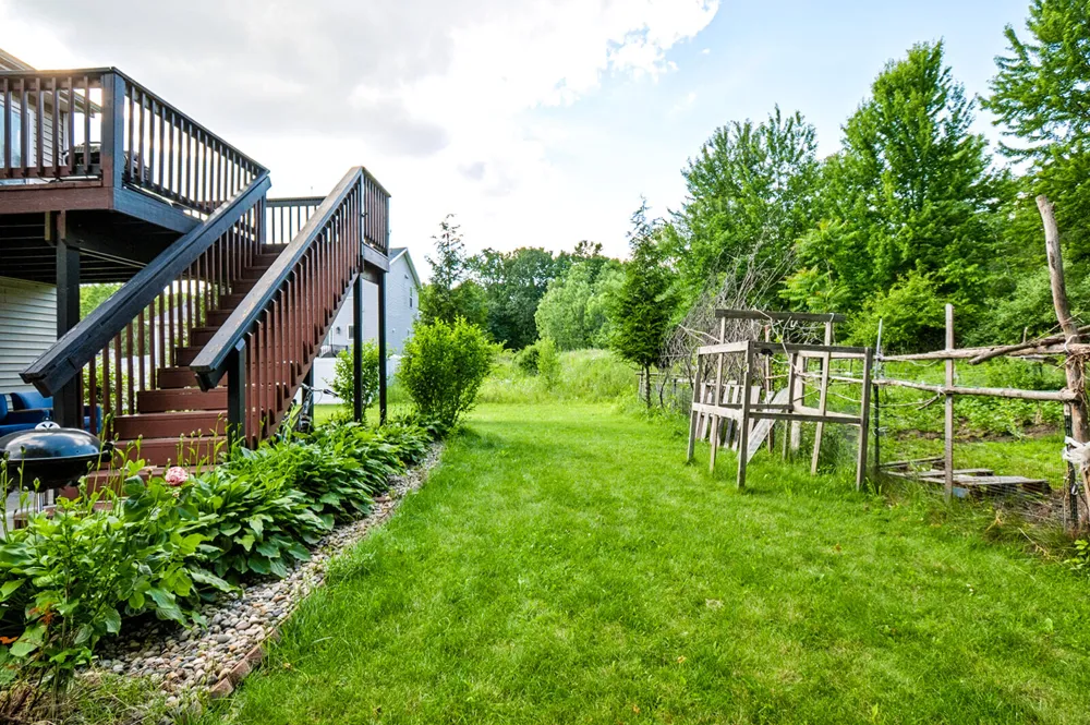 2574 Winterberry Street Holt, MI 48842
