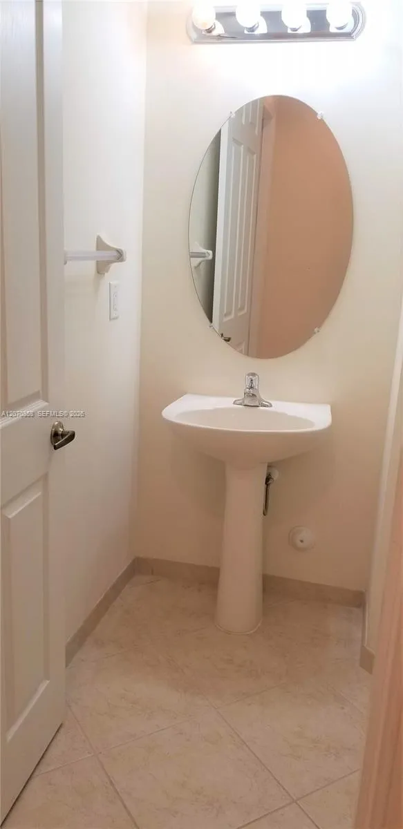 6033 NW 118th Dr #6033 Coral Springs, FL 33076