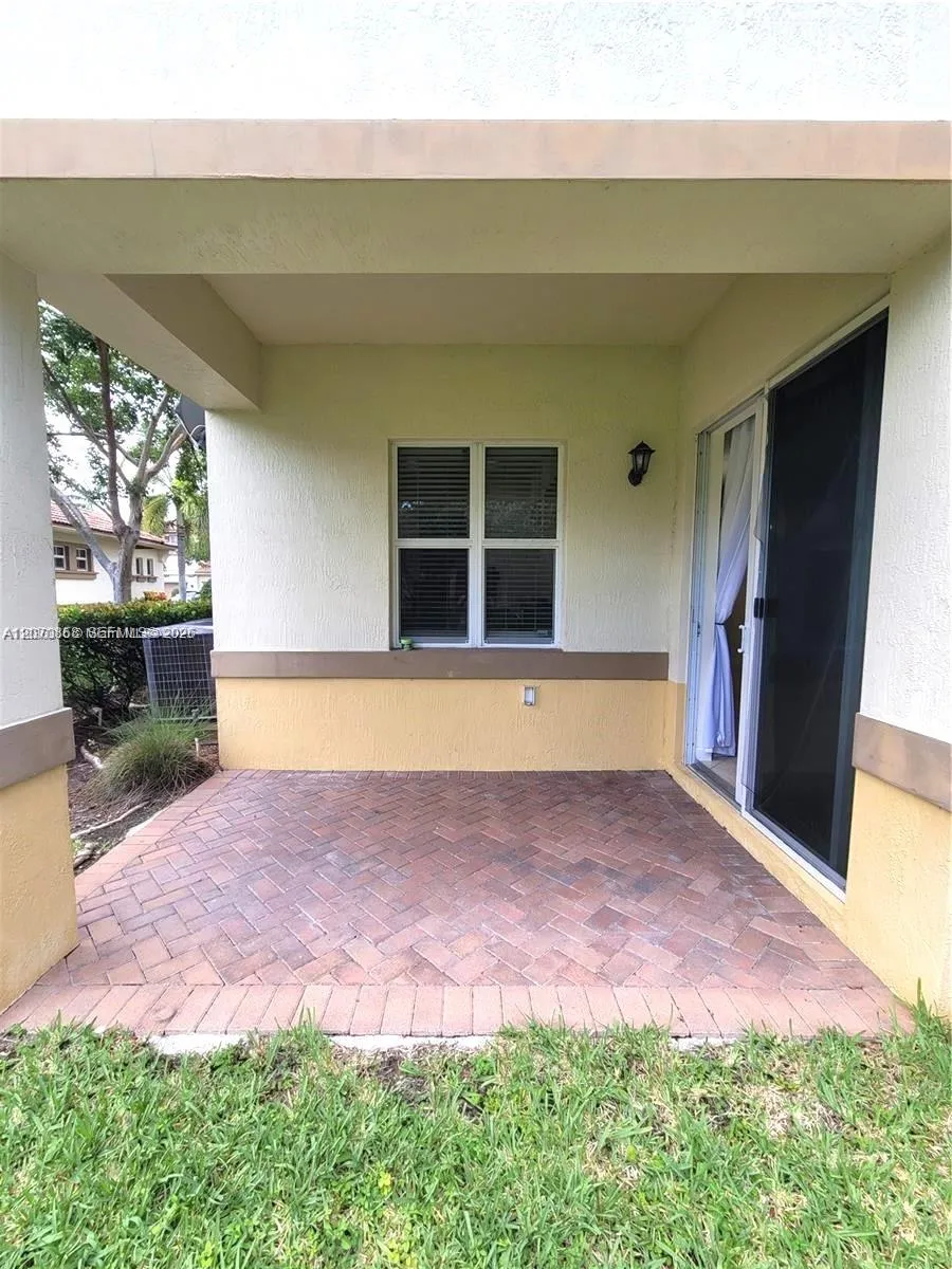 6033 NW 118th Dr #6033 Coral Springs, FL 33076