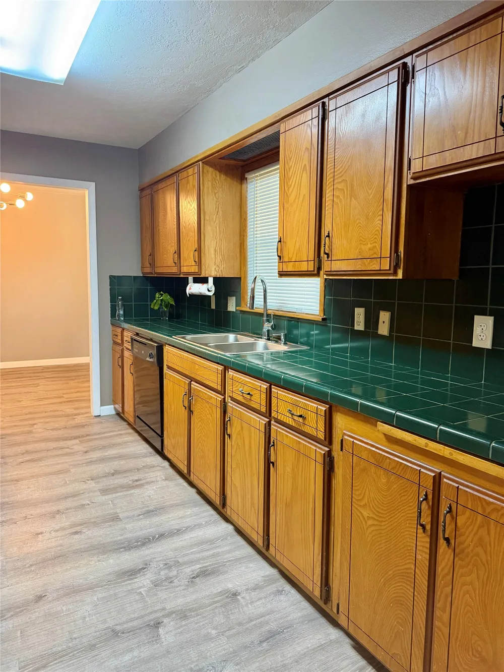 17 E Norma Avenue Sulphur, OK 73086