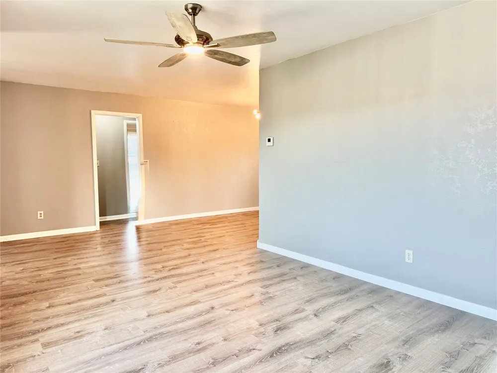 17 E Norma Avenue Sulphur, OK 73086