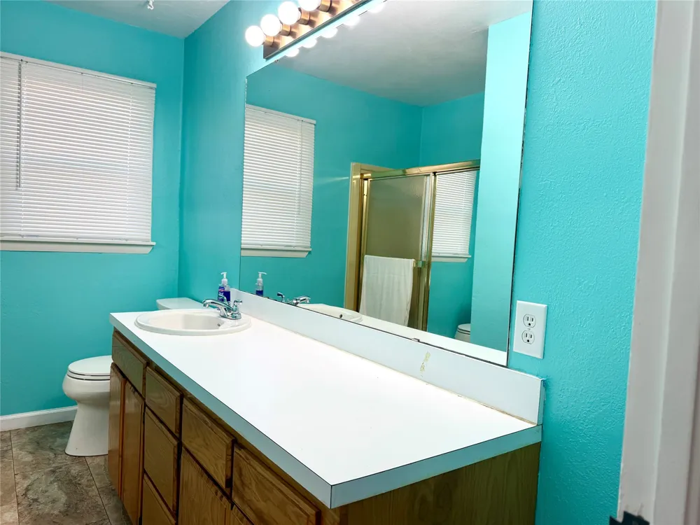 17 E Norma Avenue Sulphur, OK 73086