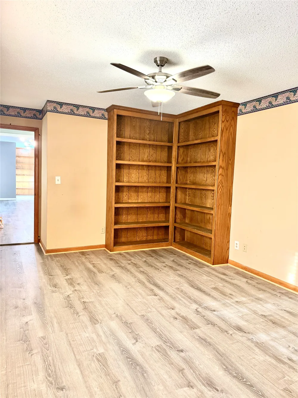 17 E Norma Avenue Sulphur, OK 73086