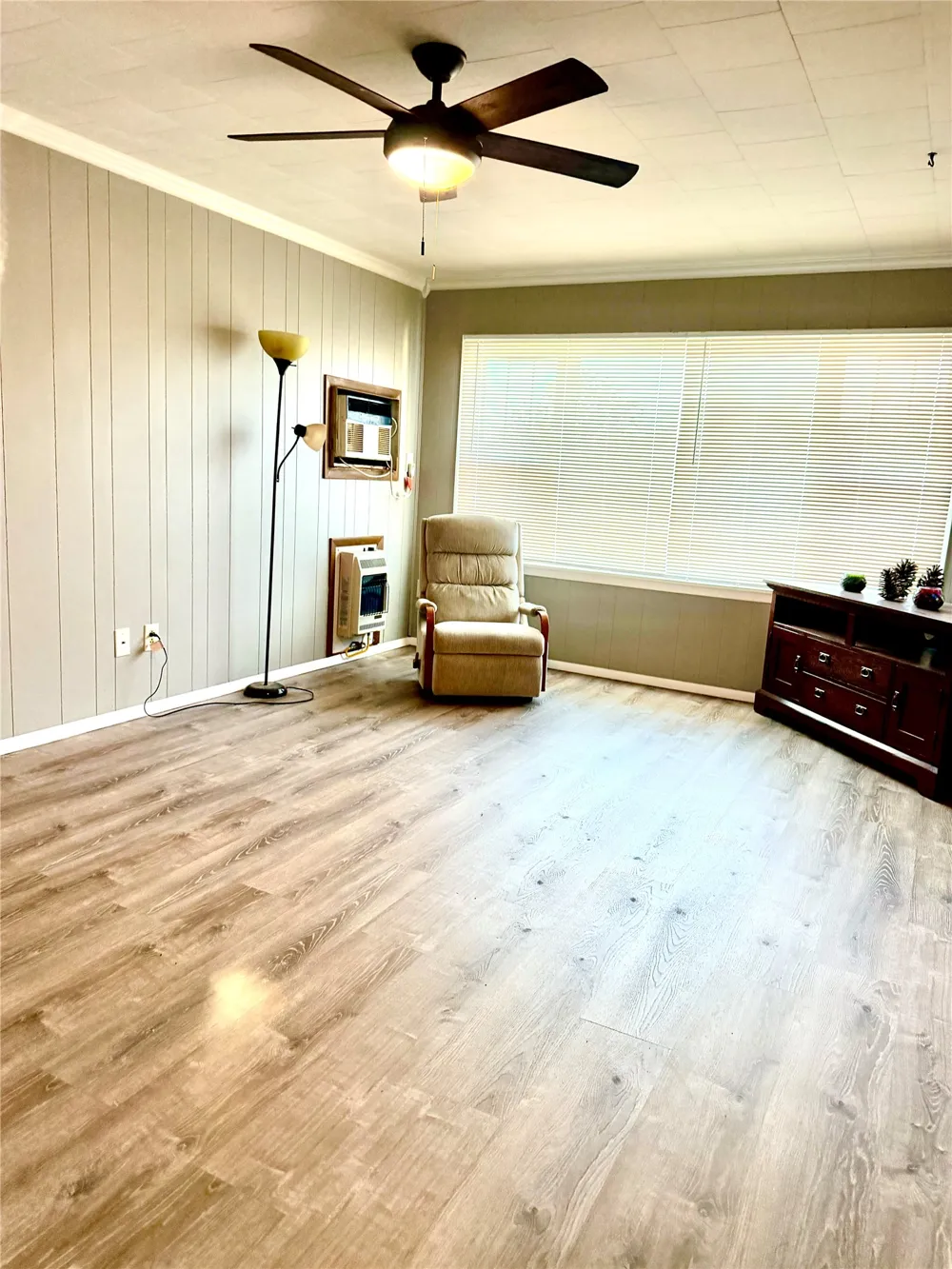 17 E Norma Avenue Sulphur, OK 73086