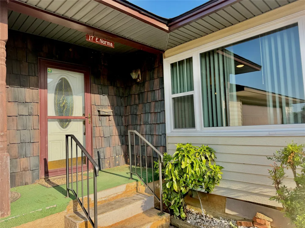 17 E Norma Avenue Sulphur, OK 73086