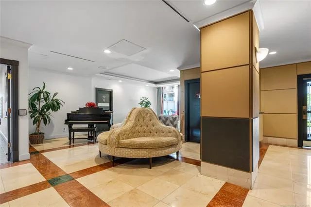 410 W 7th Street #228 Tulsa, OK 74119