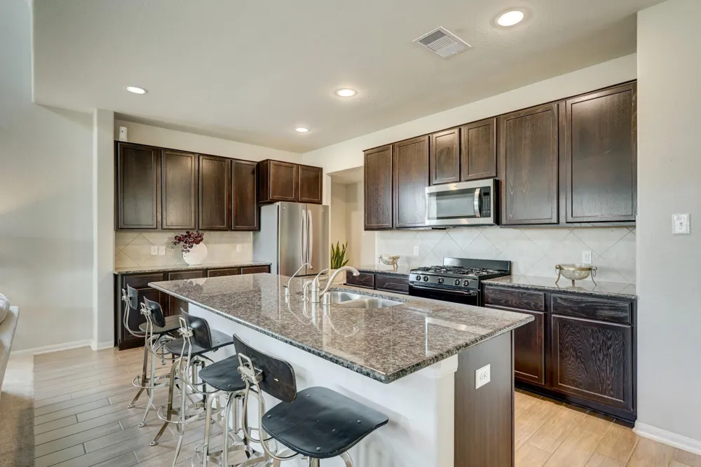 2125 Sand Lily Dr Texas City, TX 77568