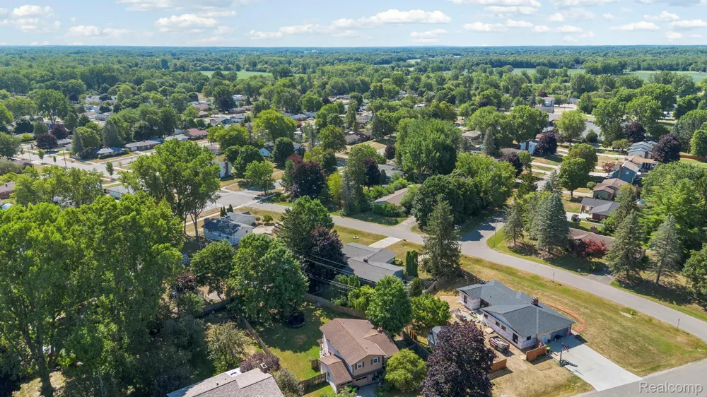 9194 Oakview Drive Swartz Creek City, MI 48473