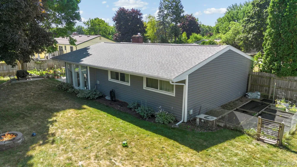 9194 Oakview Drive Swartz Creek City, MI 48473