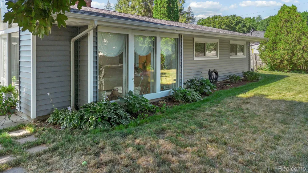 9194 Oakview Drive Swartz Creek City, MI 48473